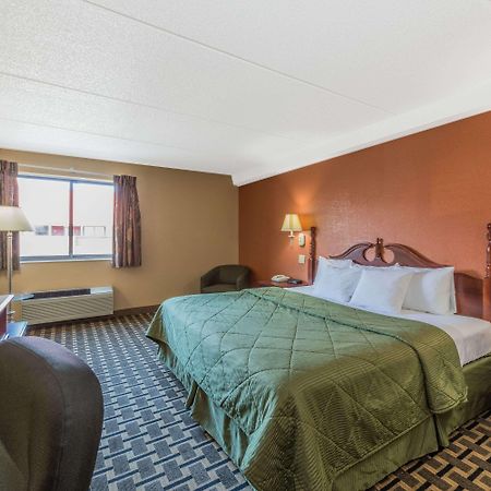 Days Inn By Wyndham Hurstbourne Louisville Exterior foto
