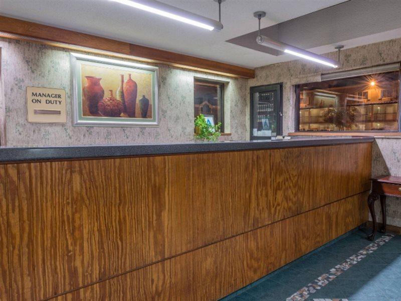 Days Inn By Wyndham Hurstbourne Louisville Exterior foto