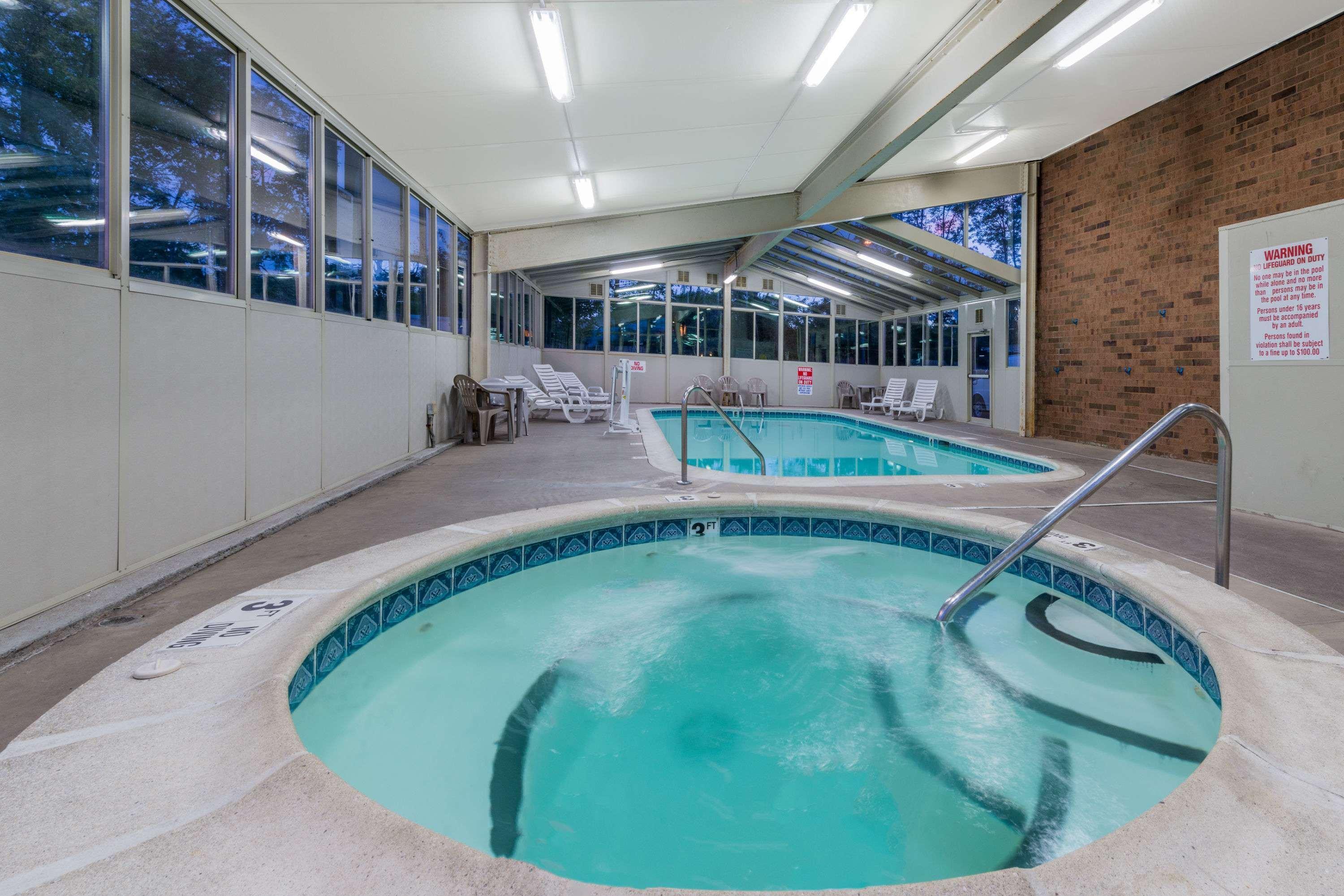 Days Inn By Wyndham Hurstbourne Louisville Exterior foto